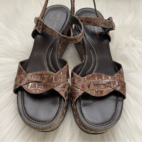 Donald J Pliner Women's platform heel Brown Sandal Size 9 Made in Italy - Picture 1 of 10